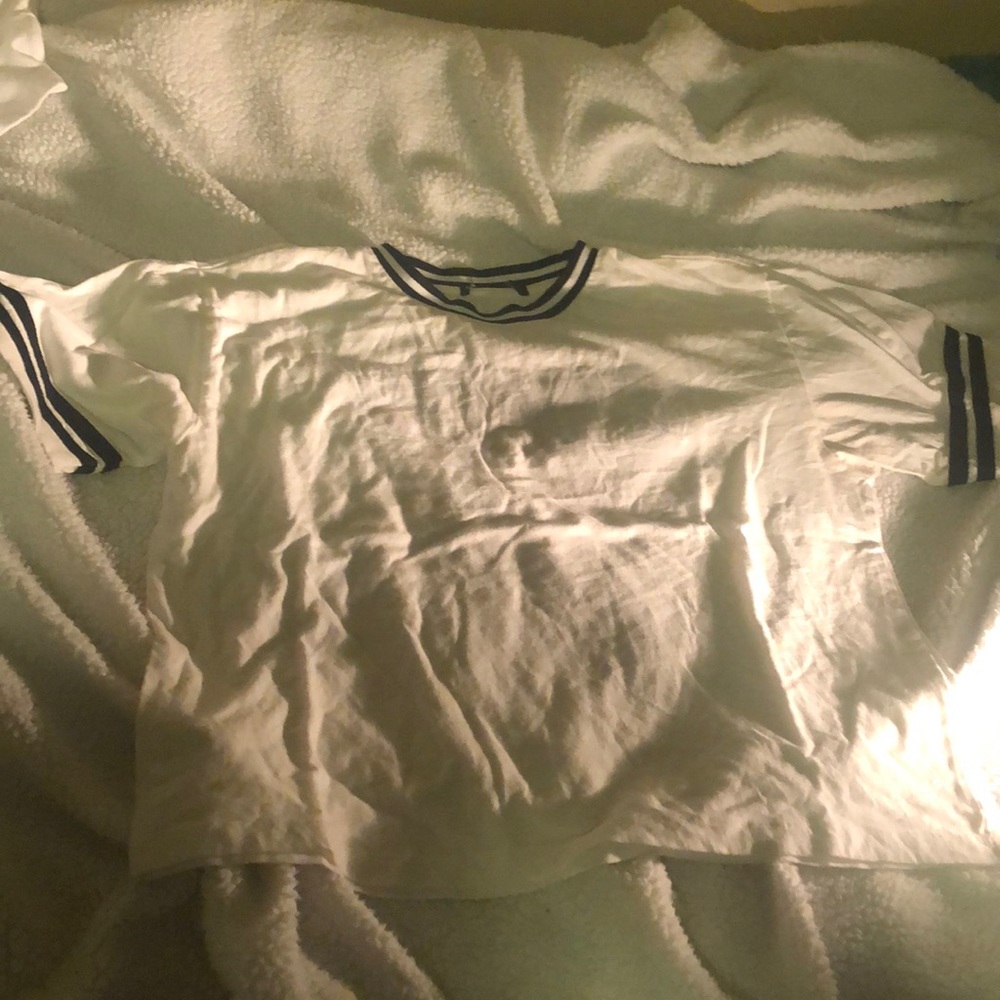 Graphic cropped t shirt